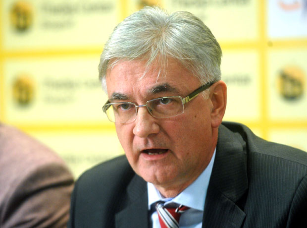 Младић осуђен због измишљеног састанка